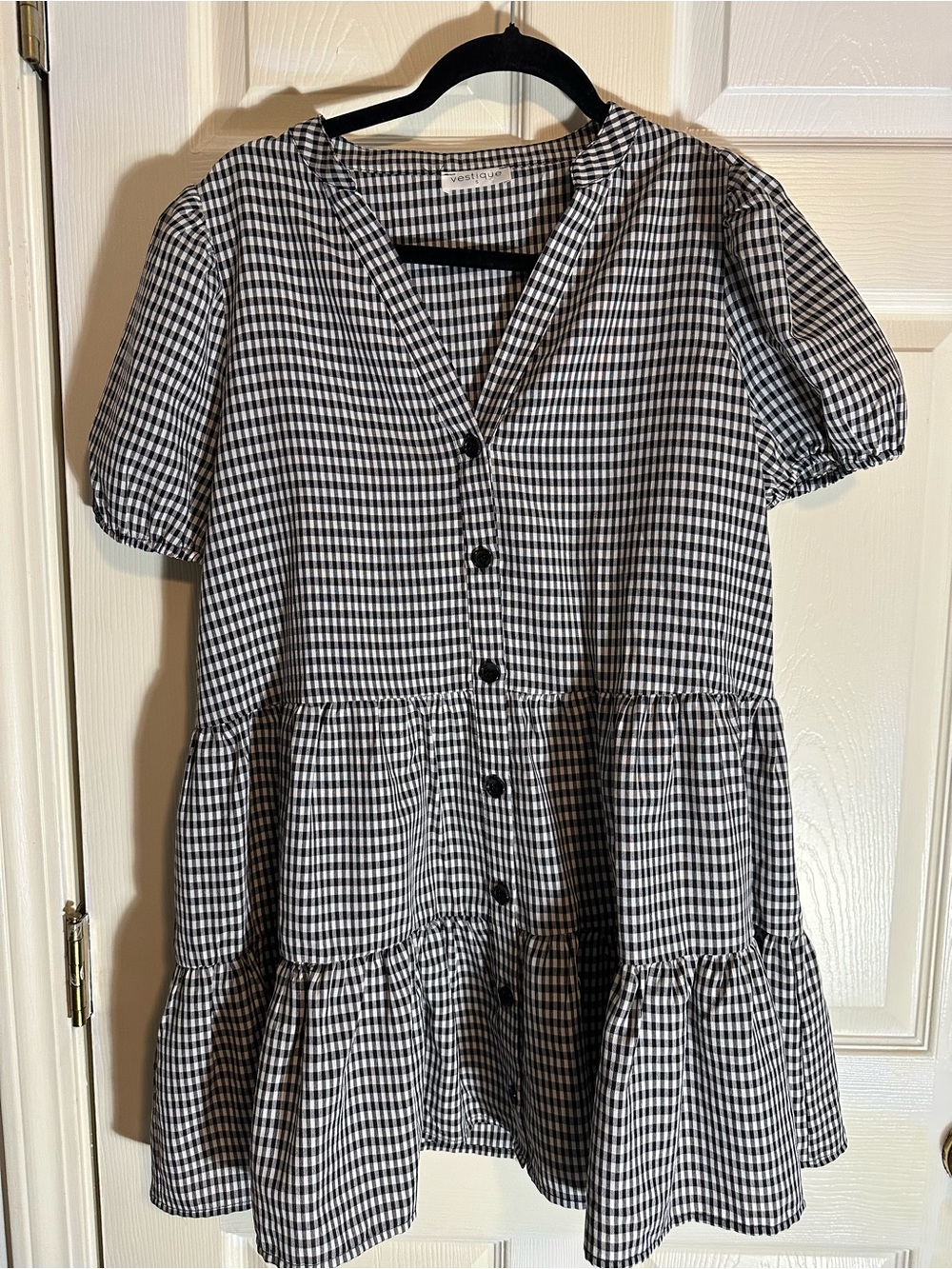 vestique Black & White Gingham Button-Front Tiered Dress